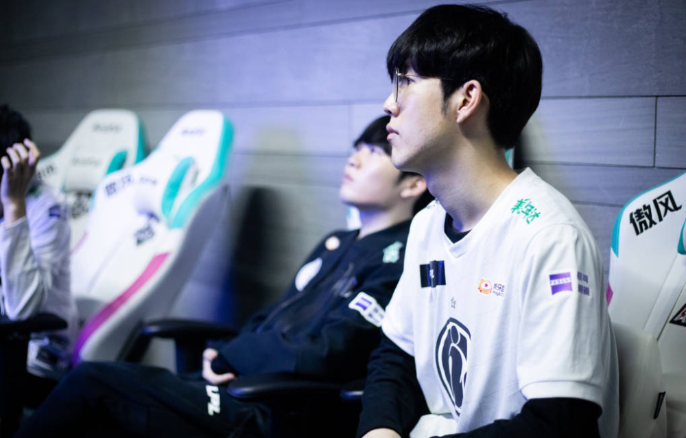 终保持在第 终保持在第