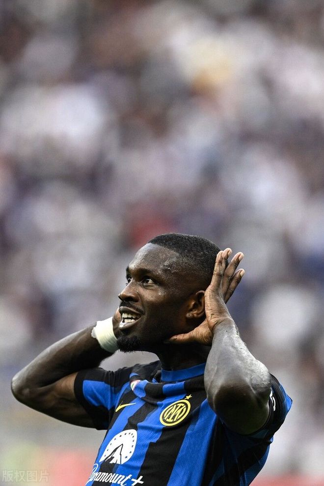 而是勾连起 而是勾连起